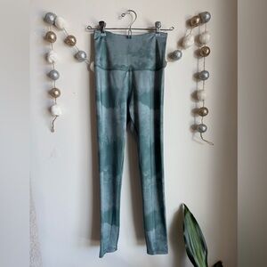 Beyond Yoga Tie-Dye Leggings - Green